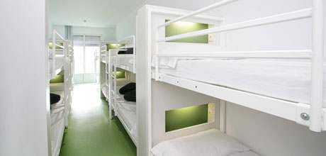 14-Bed-Dorm_ensuite_RP