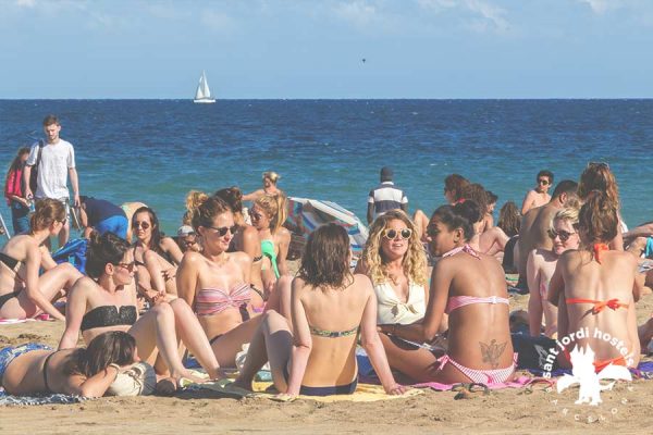 Social Life - Barceloneta Beach