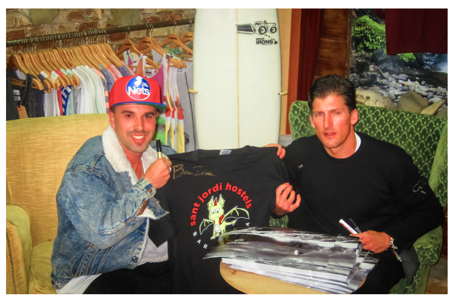 Sant Jordi Hostels Barcelona Bruce Irons