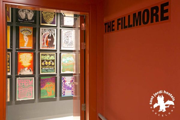 Hallway (Fillmore) - Rock Palace Hostel Barcelona
