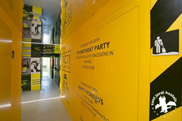 Hallway (Fac51 - alternate) - Rock Palace Hostel Barcelona