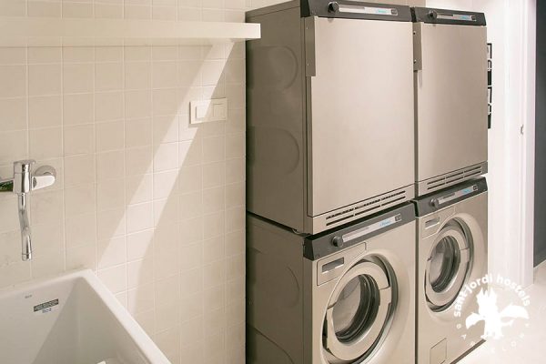 Laundry Room - Rock Palace Hostel Barcelona