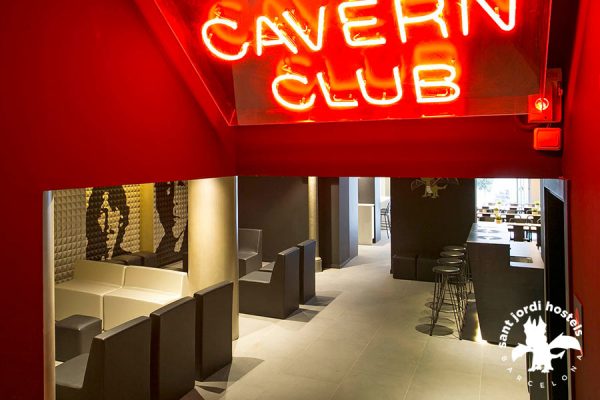 Downstairs Common Area - Rock Palace Hostel Barcelona