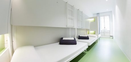 Rock Palace 3-bed private 3-bed private - rock palace hostel barcelona