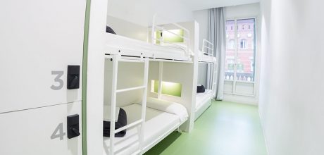 Rock Palace 4-bed dorm ensuite 4-bed dorm - rock palace hostel barcelona