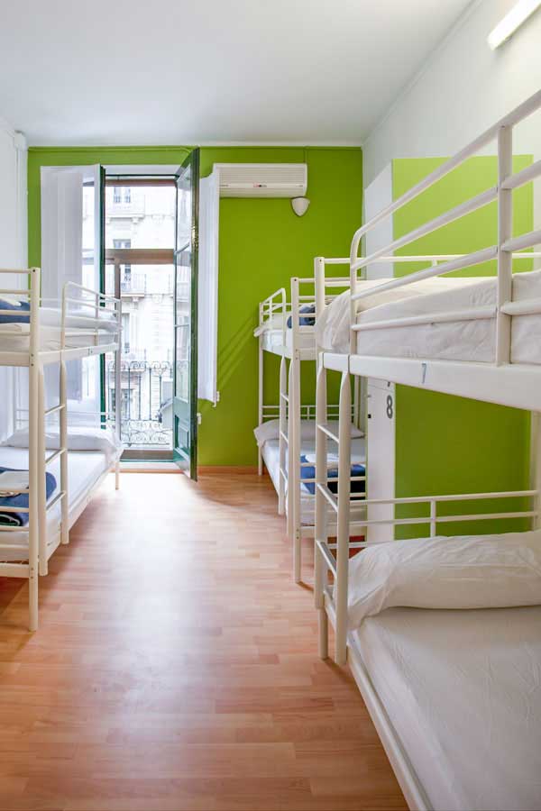 Sant Jordi Hostels Alberg rooms