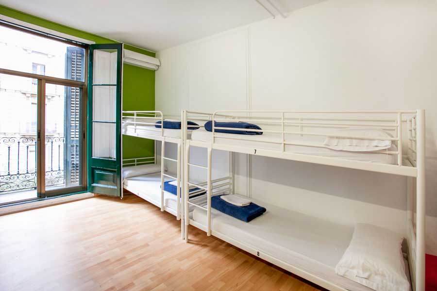 Sant Jordi Hostels Alberg rooms