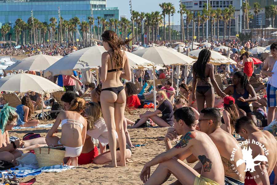In photos Barcelona nude ☝ Nudity