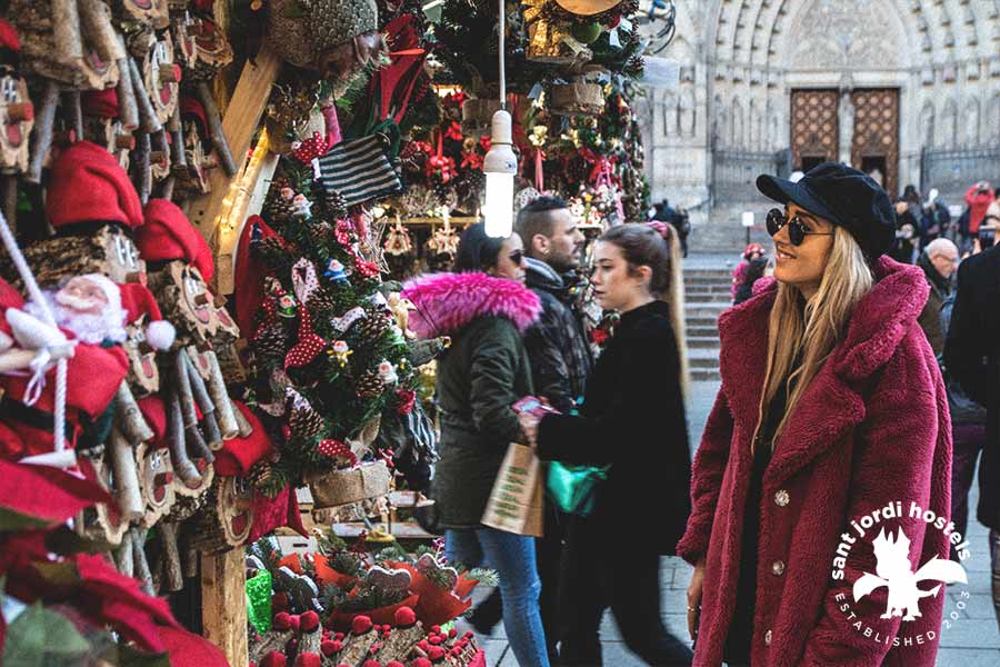 Barcelona Christmas Market - Sant Jordi Hostels