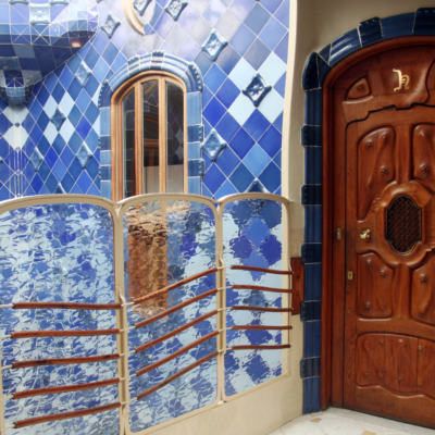 must-see-gaudi-houses-in-barcelona-006