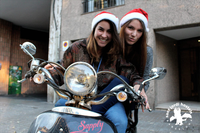 sant jordi hostels christmass staff