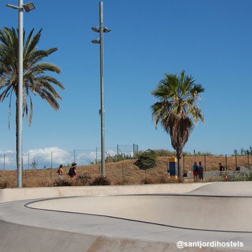 barcelona skatepark by the beach