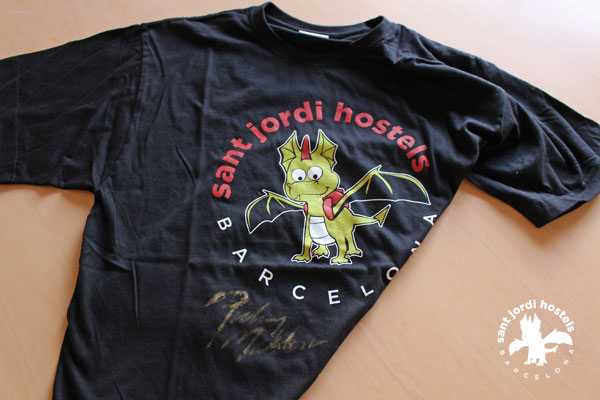 shirt signed by Rodney Mullen