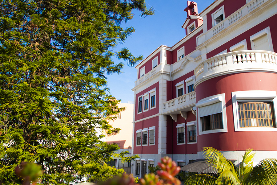 sant_jordi_hostels_lisbon_exterior_details1