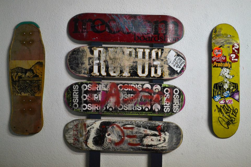 sant jordi hostels skate decorations